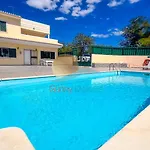 Pedro By Sunny Deluxe * Albufeira