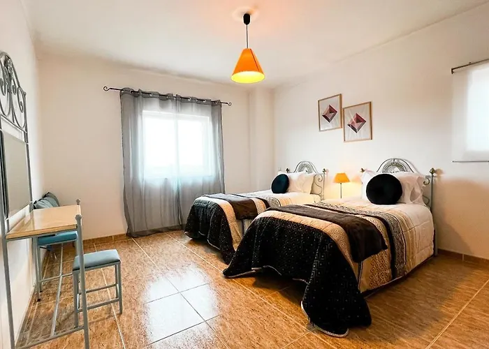 Pedro By Sunny Deluxe Αλμπουφέιρα