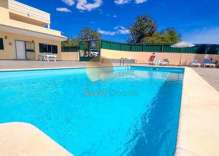 Pedro By Sunny Deluxe * Αλμπουφέιρα